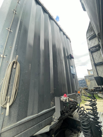 UAT SCFG Полуприцеп Бортовой/Шторный SCFG-9226.01 — Б/У, 2023 г.