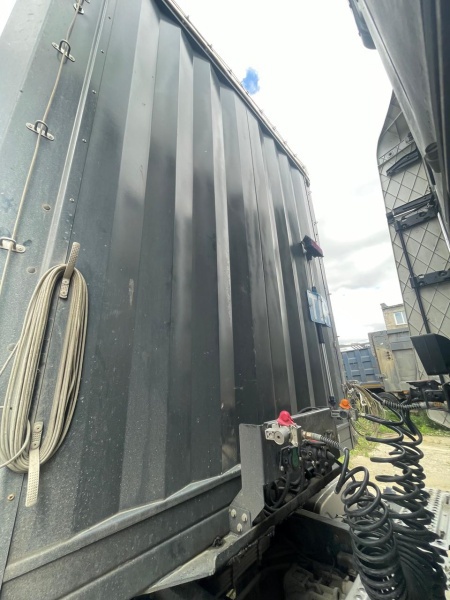 UAT SCFG Полуприцеп Бортовой/Шторный SCFG-9226.01 — Б/У, 2023 г.