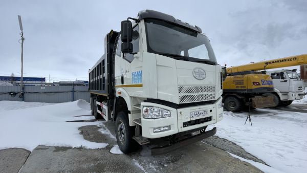 FAW J6* 6х4 Самосвал — Б/У, 2022 г.
