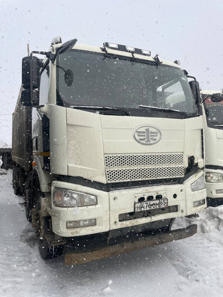 FAW J6 8x4 Самосвал СА3310Р66K24T4E5 — Б/У, 2023 г.
