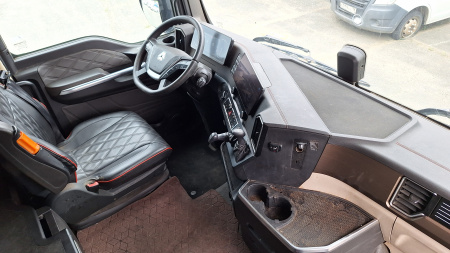 SITRAK ZZ4186V391HE — Б/У, 2023 г.