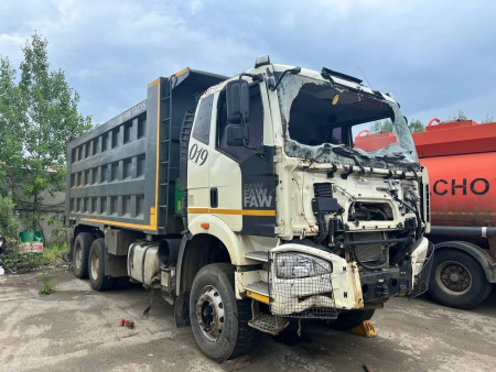 FAW CA3250P66K24T1E5 — Б/У, 2023 г.