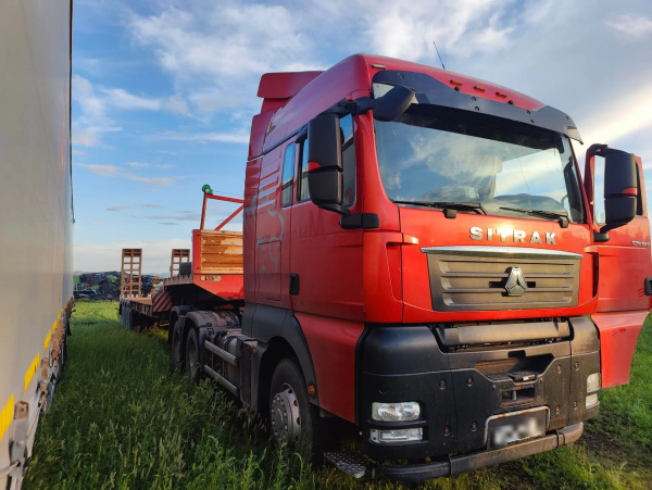 SITRAK ZZ4256V364HE — Б/У, 2023 г.