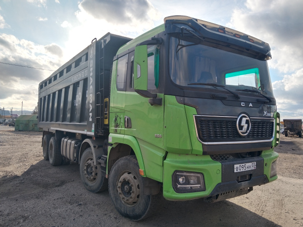 Shacman (Shaanxi) SX 8x4 Самосвал SX331863366 — Б/У, 2024 г.