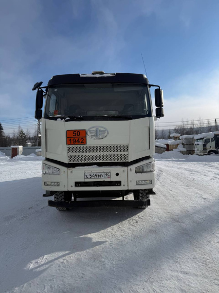 FAW J6 8x4 Самосвал CA3310P66K24T4E5 — Б/У, 2023 г.
