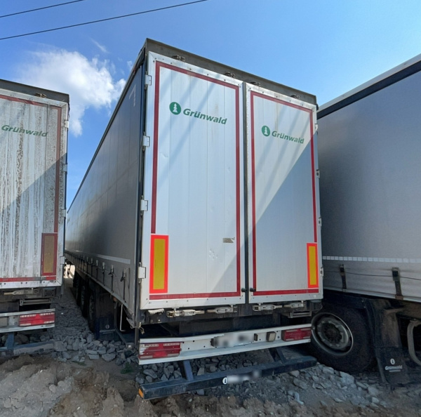 GRUNWALD 9453-0000010-10 Полуприцеп шторный/бортовой — Б/У, 2024 г.