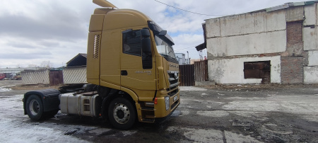 HONGYAN 908 4x2 Седельный тягач — Б/У, 2023 г.
