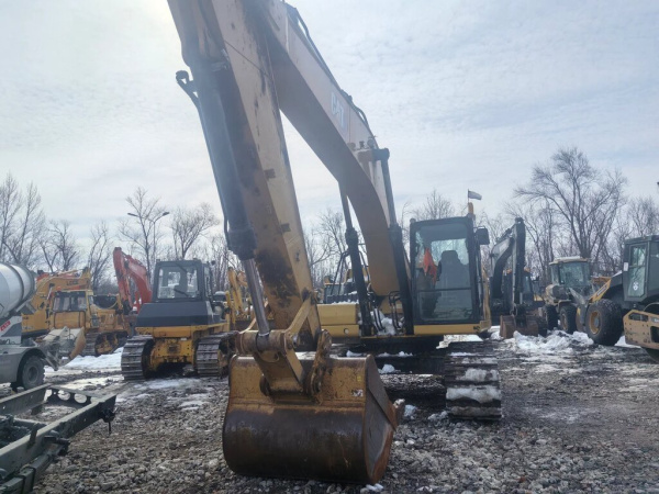 Caterpillar 330 Экскаватор — Б/У, 2021 г.