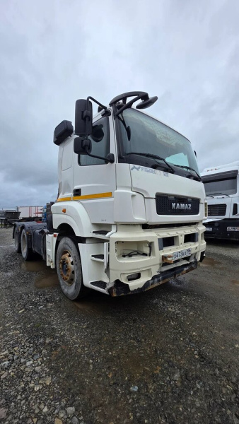 КамАЗ 65206 6x4 Седельный тягач 65206-T5 — Б/У, 2020 г.