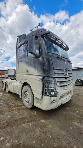 Mercedes-Benz Actros 6x4 Седельный тягач 2653 — Б/У, 2023 г.