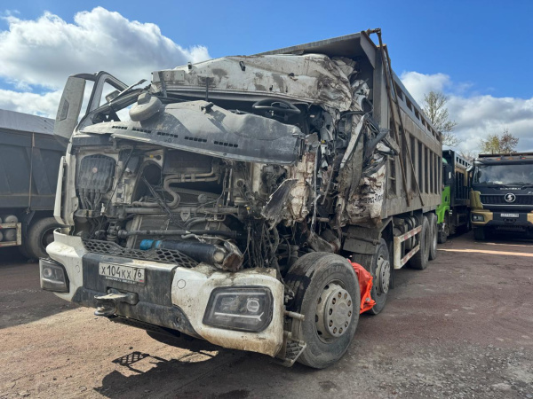 Shacman (Shaanxi) SX 8x4 Самосвал SX331863366 — Б/У, 2024 г.