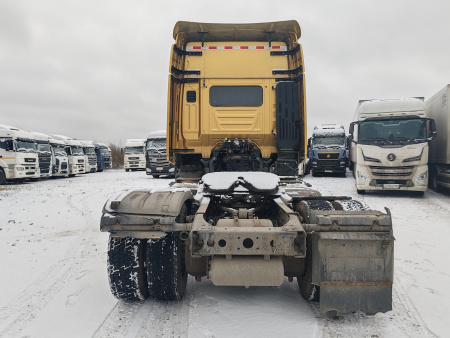 HONGYAN CQ 4x2 Седельный тягач CQ4186HV52 — Б/У, 2023 г.
