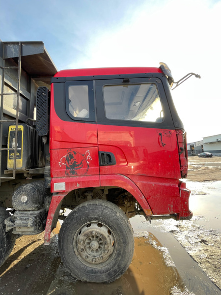 Shacman (Shaanxi) SX 8x4 Самосвал SX33186T366 — Б/У, 2022 г.