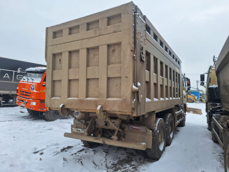 Shacman (Shaanxi) SX 6x4 Седельный тягач SX42584V324 — Б/У, 2022 г.