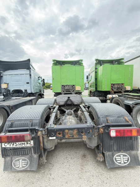 FAW JH6 6x4 Седельный тягач CA4250P25K15T1NE5A80 — Б/У, 2023 г.