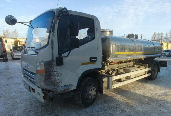 РусТрак 5389 на шасси JAC N90 Автоцистерна нефтепромысловая 53891G — Б/У, 2022 г.