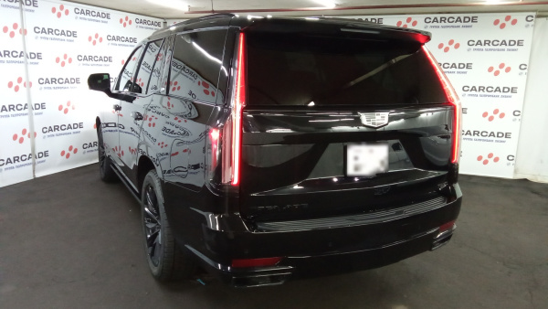 CADILLAC 3.0TD 10AT Sport Platinum — Б/У, 2023 г.