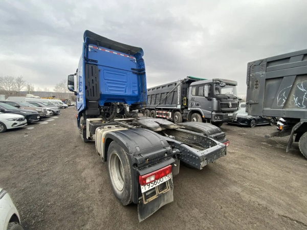 HONGYAN 908 4x2 Седельный тягач — Б/У, 2023 г.