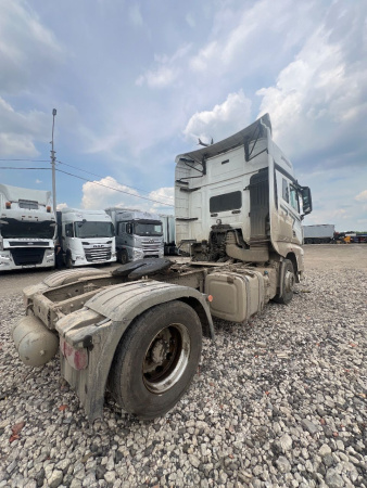 FAW J7 4x2 Седельный тягач CA4180P77K25E5 — Б/У, 2023 г.
