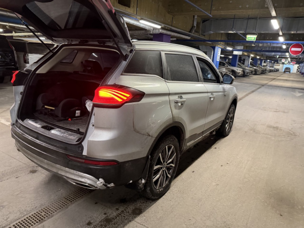 Geely Atlas Pro Luxury 1.5T DCT7 4WD — Б/У, 2023 г.