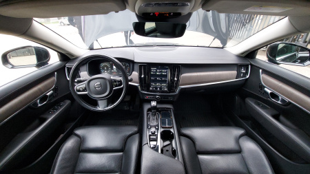 VOLVO D5 Inscription 8AT AWD — Б/У, 2021 г.
