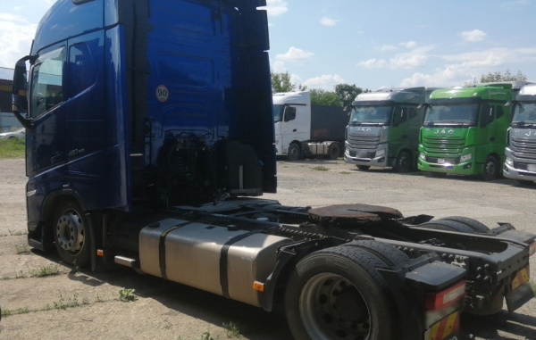 VOLVO FH-TRUCK 4x2 — Б/У, 2022 г.