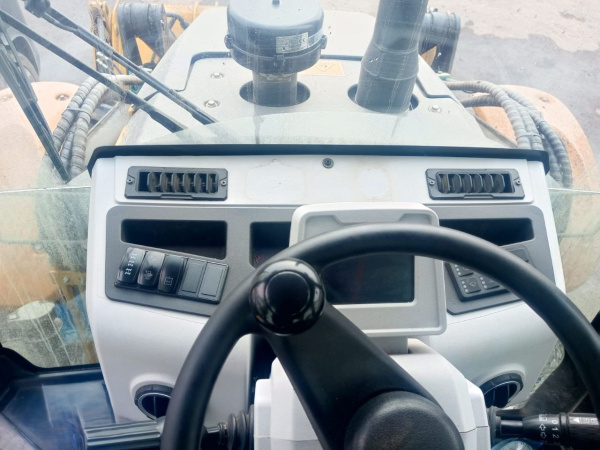 XCMG XC8-S3570 — Б/У, 2023 г.