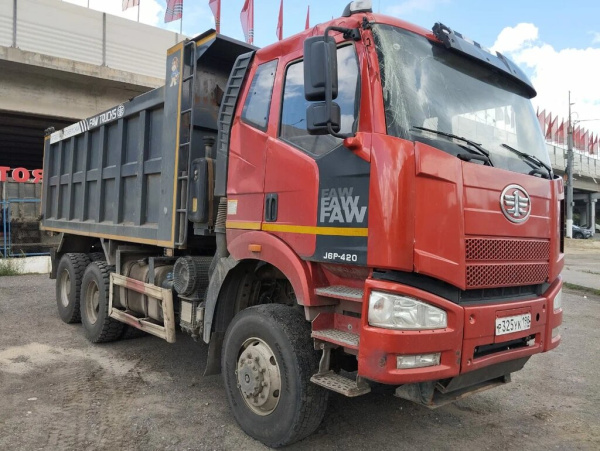 FAW J6 6x6 Самосвал CA3250P66K24L1TE5 — Б/У, 2022 г.