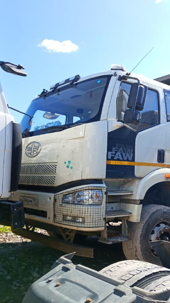 FAW (First Automotive Works) CA3310P66K24T4E5 — Б/У, 2023 г. (Балашиха, 100000 км)