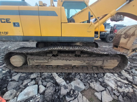 LGCE E6210 Экскаватор E6210F — Б/У, 2023 г.