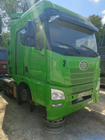 FAW JH6 6x4 Седельный тягач CA4250P25K15T1NE5A80 — Б/У, 2023 г.