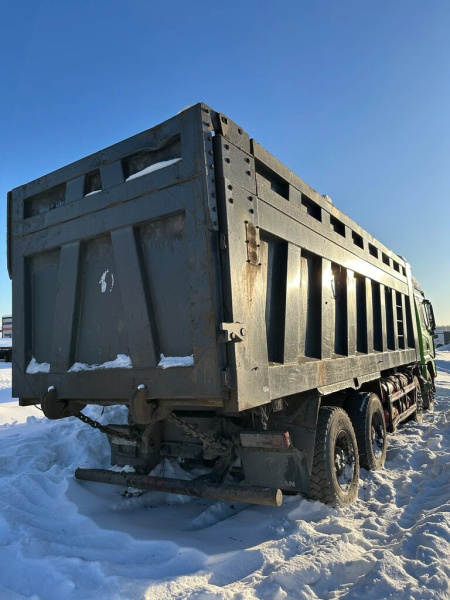 Shacman (Shaanxi) SX 8x4 Самосвал SX331863366 — Б/У, 2023 г.