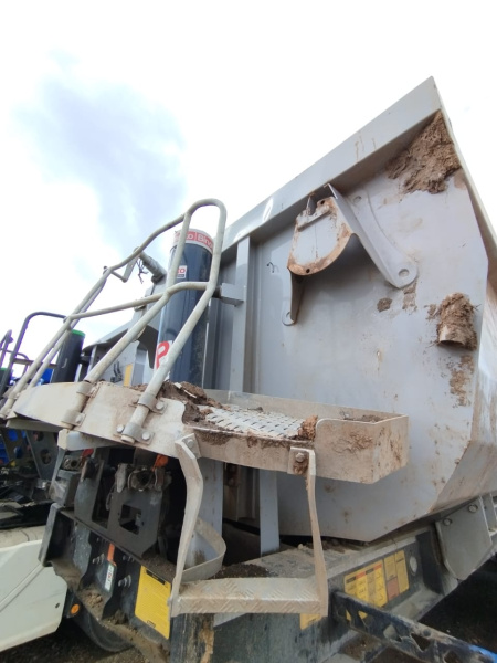 Grunwald 9453 Полуприцеп самосвальный 9453-0000010-50 — Б/У, 2022 г.