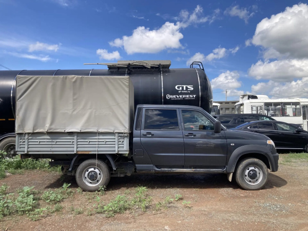 UAZ Двойная кабина с бортом Base 4х4 2.7 5MT — Б/У, 2023 г.