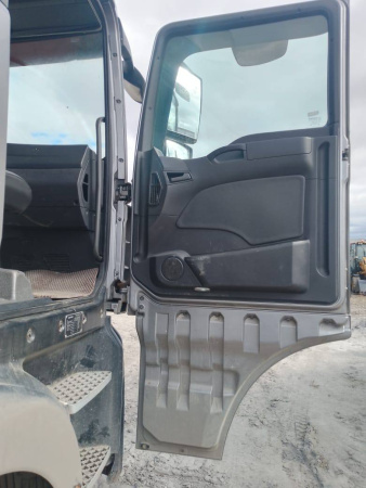 SITRAK C7H 6x4 Седельный тягач ZZ4256V364HE — Б/У, 2023 г.