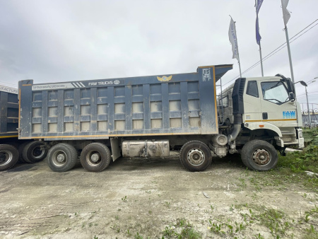 FAW J6 8x4 Самосвал СА3310Р66K24T4E5 — Б/У, 2023 г.