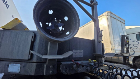 Ютерборг 9852 Полуприцеп тяжеловоз 4 оси 985245 — Б/У, 2024 г.