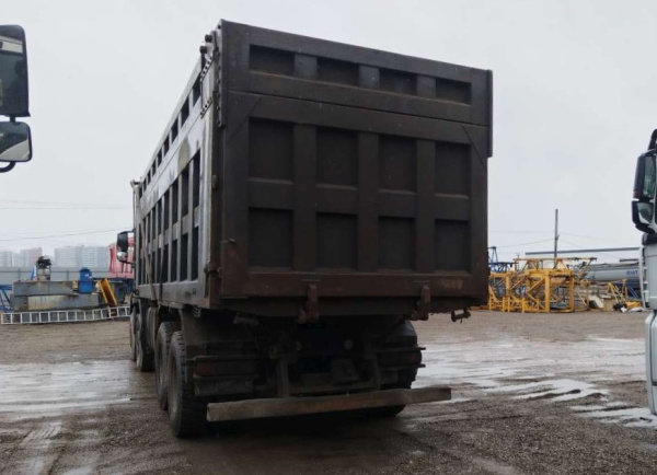 HOWO ZZ3317V386GE1 — Б/У, 2023 г.