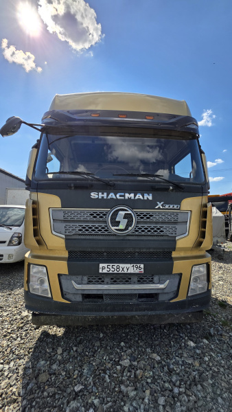 Shacman (Shaanxi) SX 6x4 Седельный тягач SX42584V324 — Б/У, 2022 г.