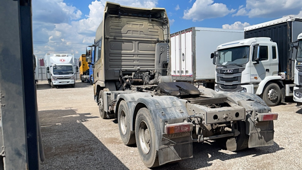 Shacman (Shaanxi) SX42584W324C — Б/У, 2022 г.