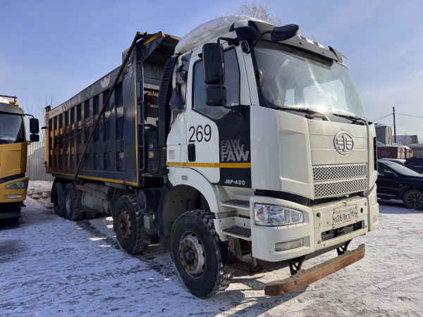 FAW J6* 8x4 Самосвал — Б/У, 2022 г.