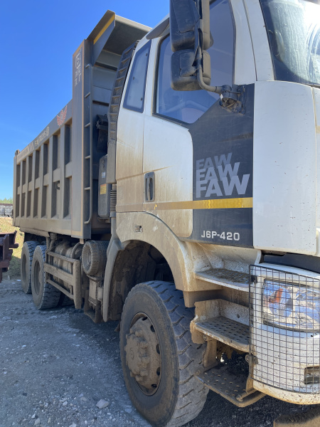 FAW J6 6x6 Самосвал CA3250P66K24L1TE5 — Б/У, 2023 г.