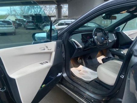 BMW iX xDrive40 — Б/У, 2023 г.