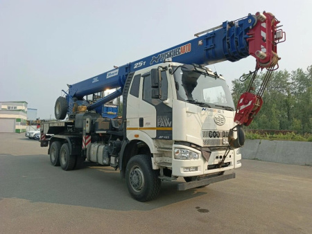 FAW J6 6x6 Автокран КС-55713-9К-4 — Б/У, 2023 г.