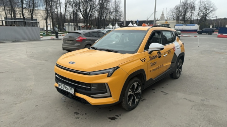 МОСКВИЧ Стандарт 1.5Т CVT — Б/У, 2023 г.