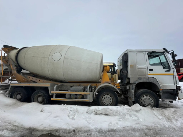 Howo ZZ 8x4 Автобетоносмеситель ZZ5407GJBS3267E — Б/У, 2023 г.