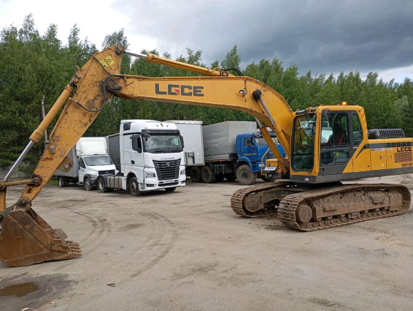 LGCE E6210F — Б/У, 2023 г. (Владимирская область, 3620 м/ч)