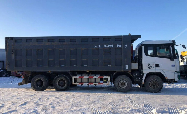 Shacman (Shaanxi) SX 8x4 Самосвал SX331863366 — Б/У, 2022 г.