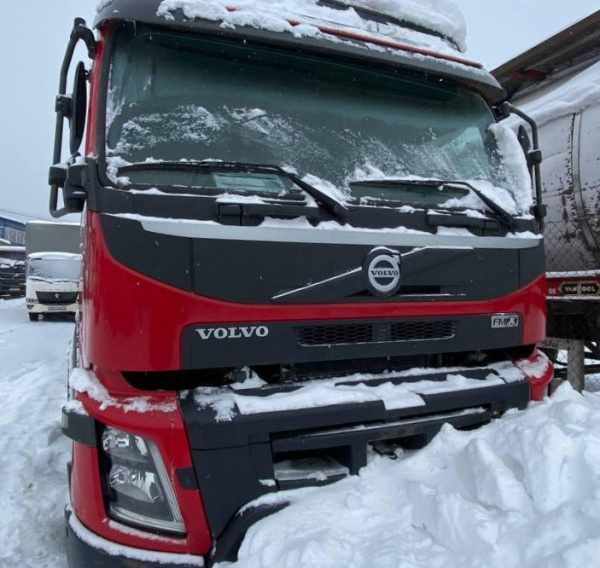 VOLVO FM 6x4 Седельный тягач — Б/У, 2017 г.