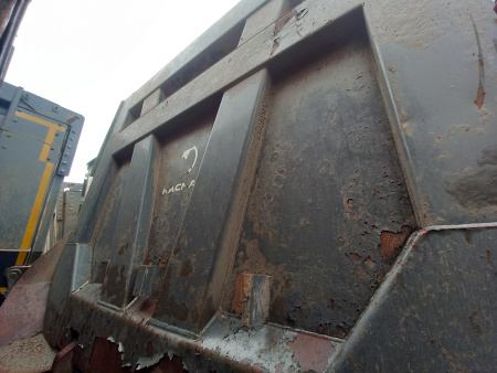 Shacman (Shaanxi) SX 8x4 Самосвал SX331863366 — Б/У, 2023 г.
